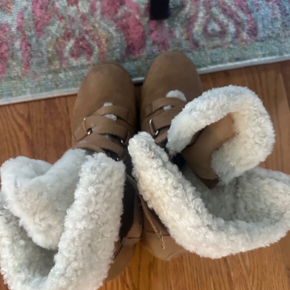 Schutz shearling boots - Picture 2 of 2